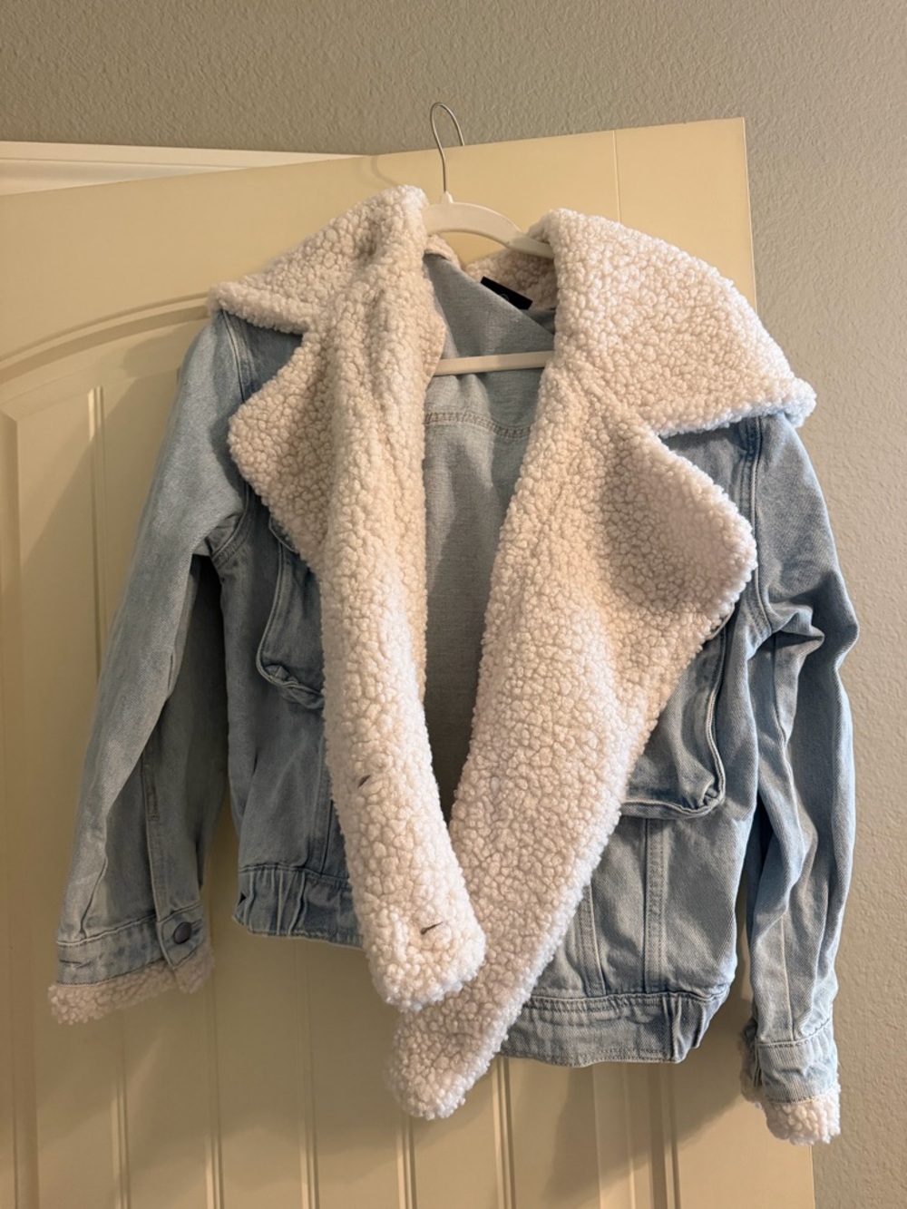 Miou Muse Sherpa lined denim jacket